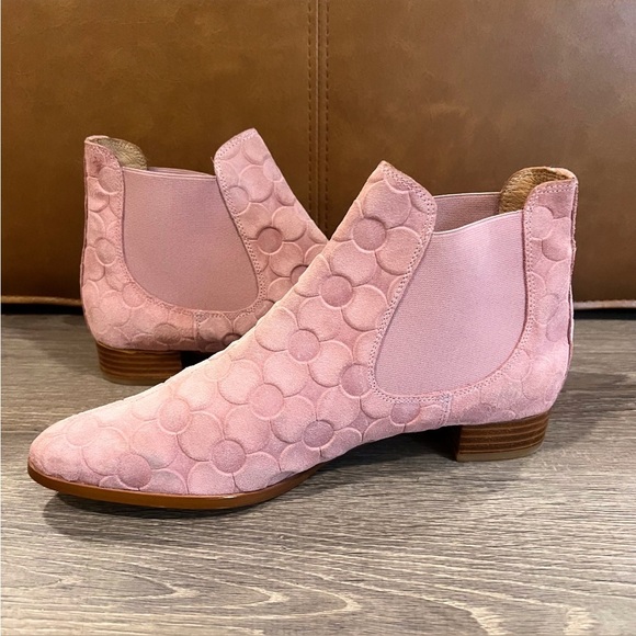 ANTHROPOLOGIE Pink Suede Floral Embossed Chelsea Boots Size 8.5 - Picture 7 of 13